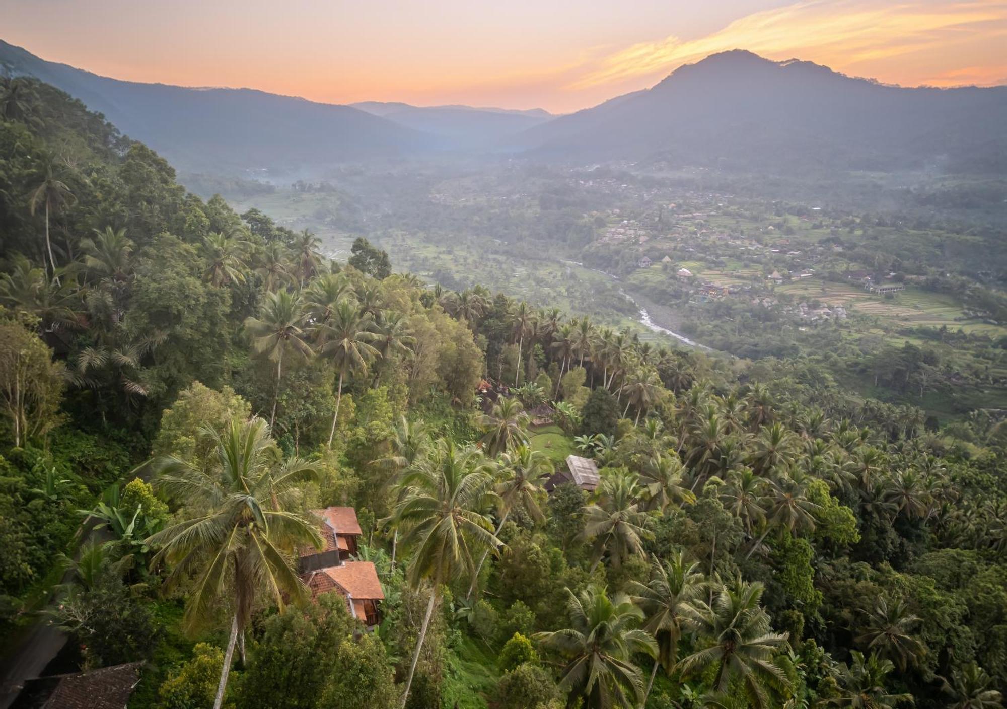 Cemara Green Hill By Samhita Bali Silebeng Exterior photo