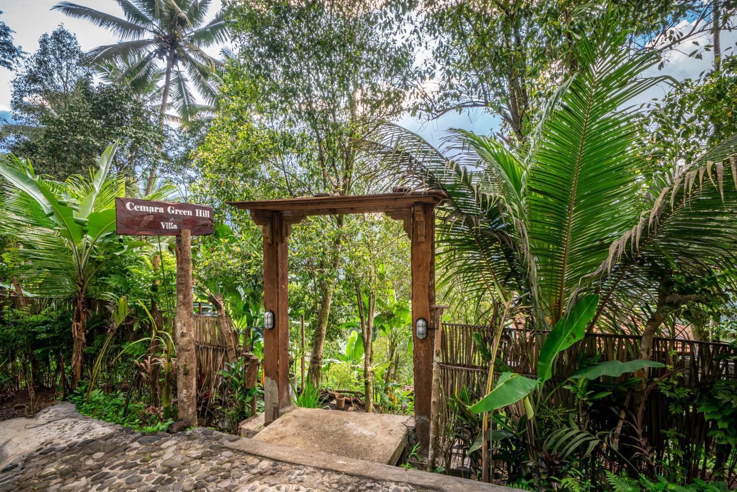Cemara Green Hill By Samhita Bali Silebeng Exterior photo